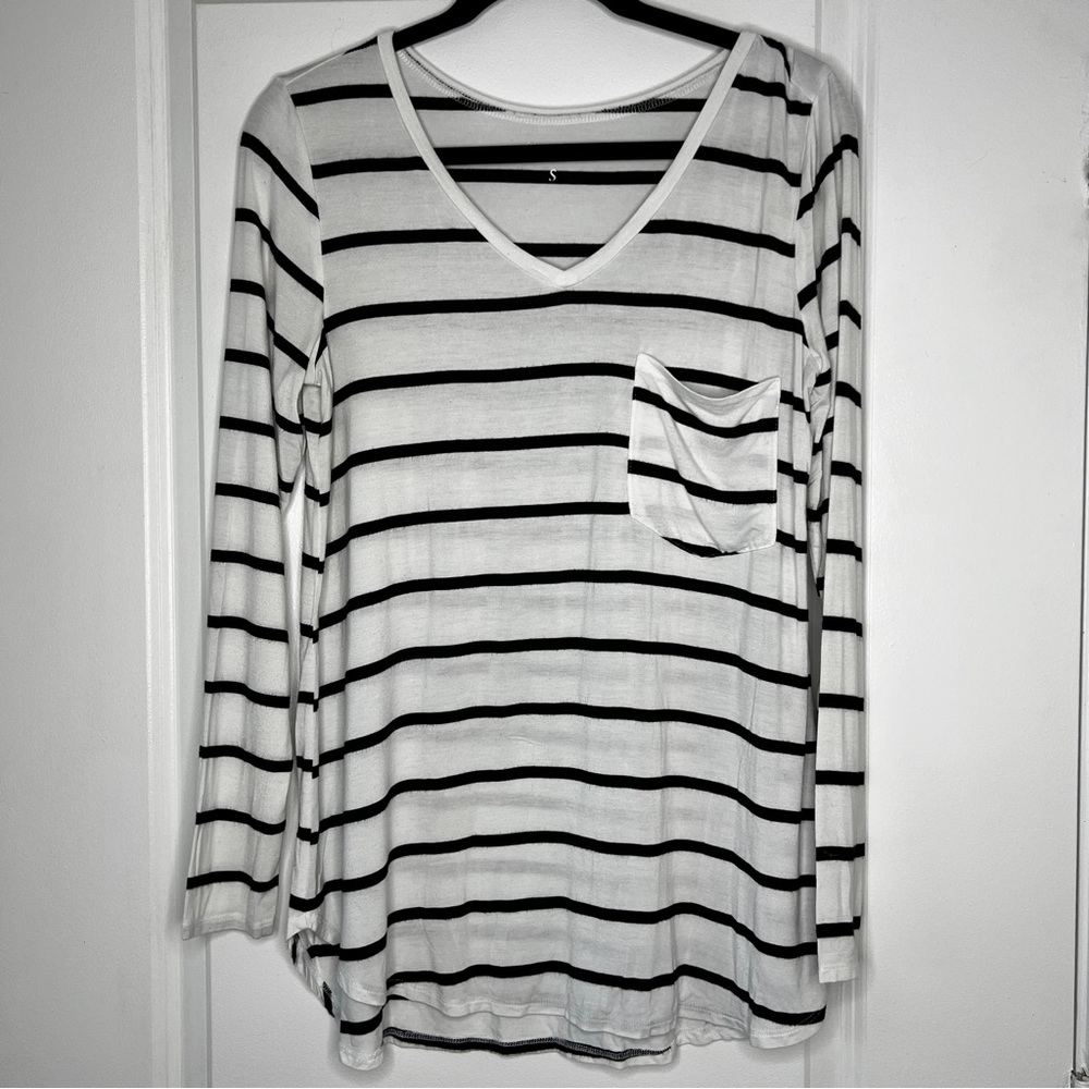 Grace & Lace Striped Long Sleeve Perfect Pocket Tee V-Neck Small Tunic Slouchy